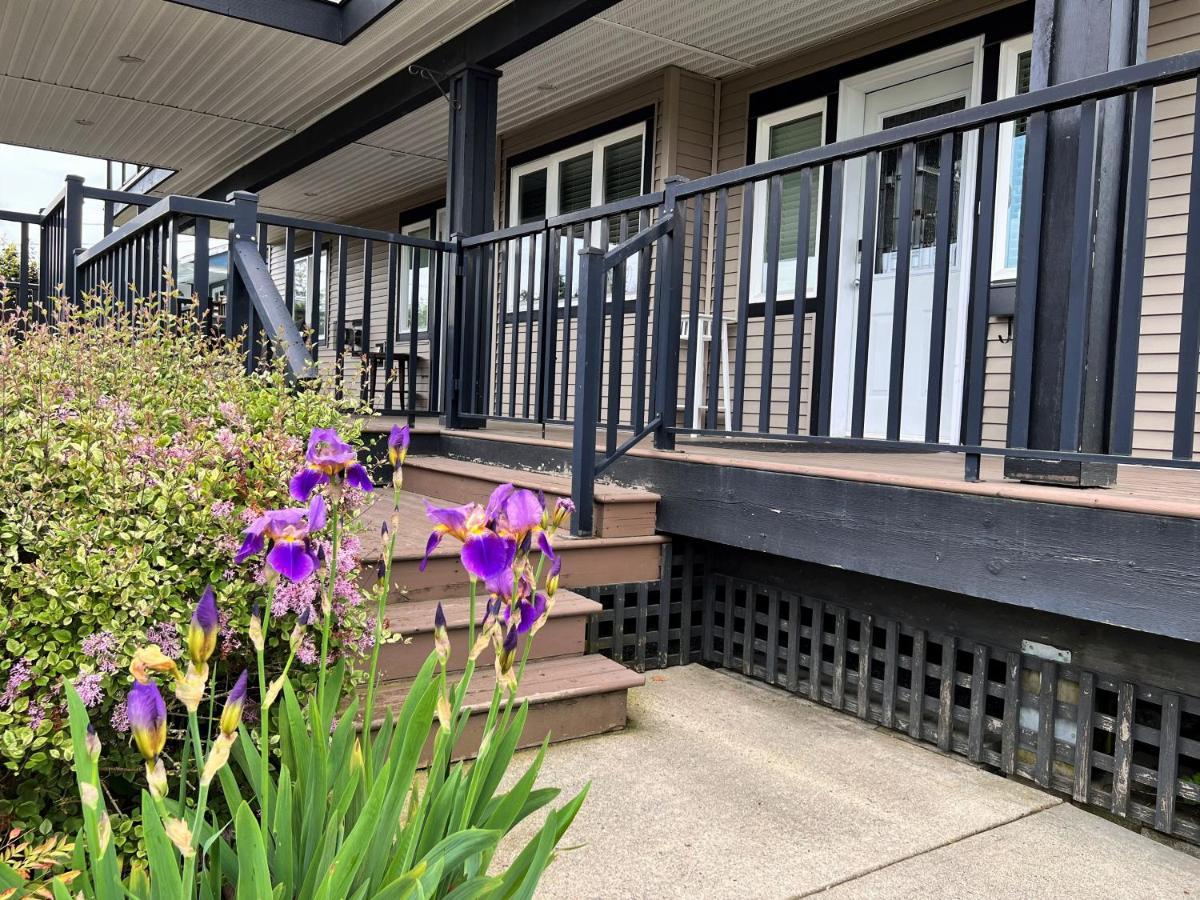 Lovely J Home -Stunning River View Cozy Two Bedroom Private Suite New Westminster Exteriér fotografie